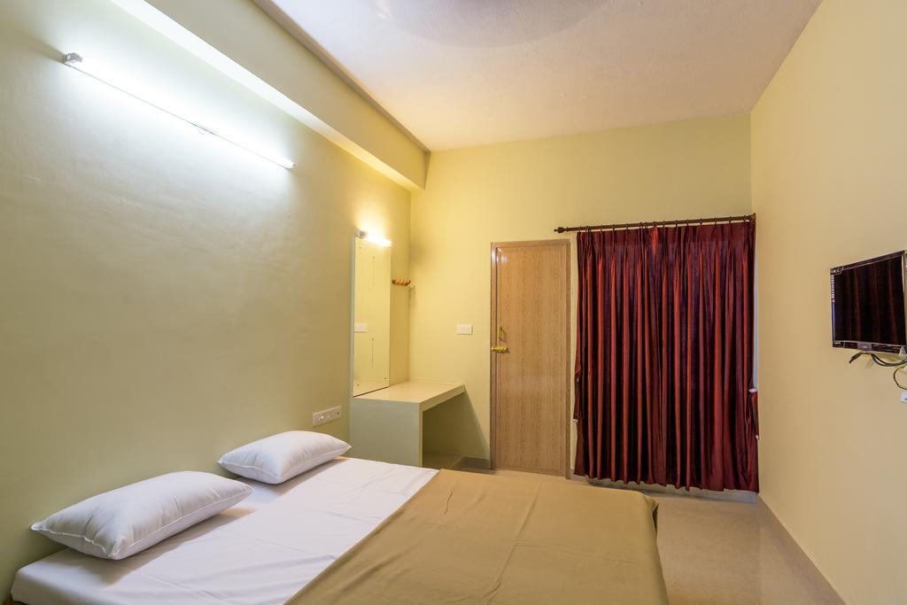 Ganesh Residency Hotel Pondicherry Quarto foto